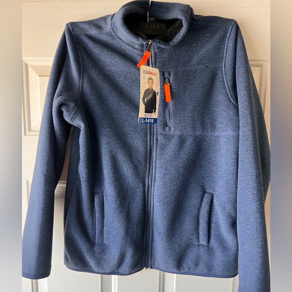 32°  boys zip up sweater size large (14-16)